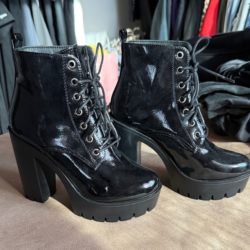 Glossy Black Lace-Up Platform Boots